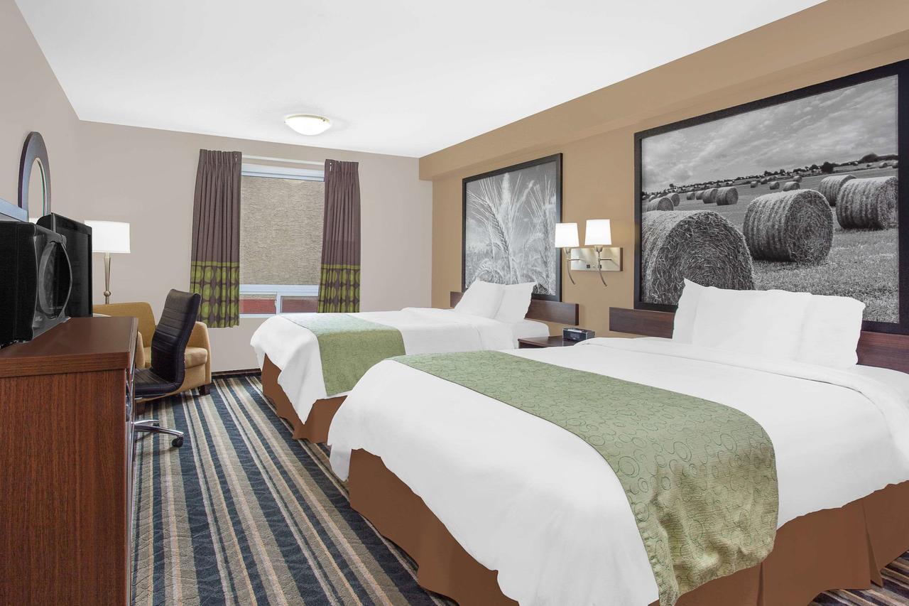 Motel Super 8 By Wyndham Brandon Mb Zewnętrze zdjęcie